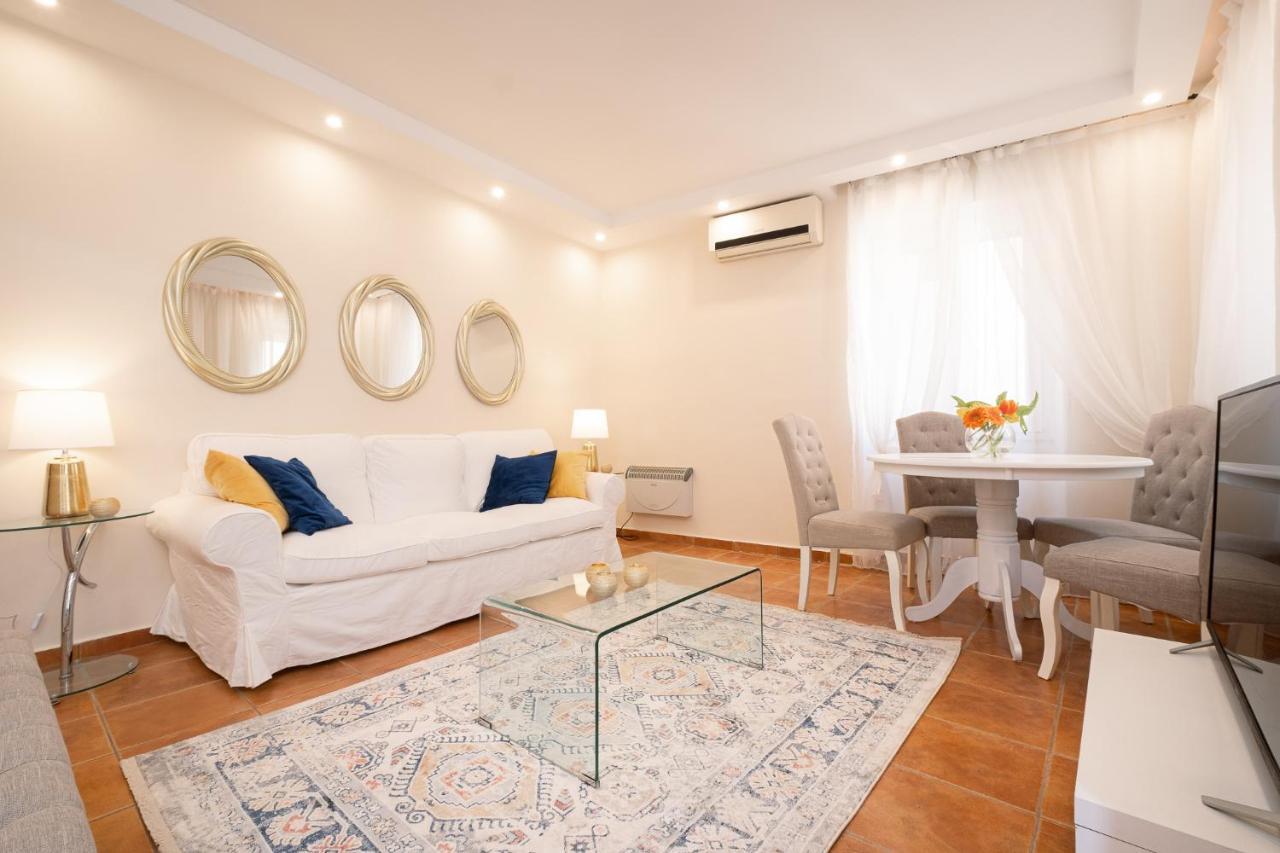 Old Town Gem - Elegant Guilford Apartment Corfu  Extérieur photo