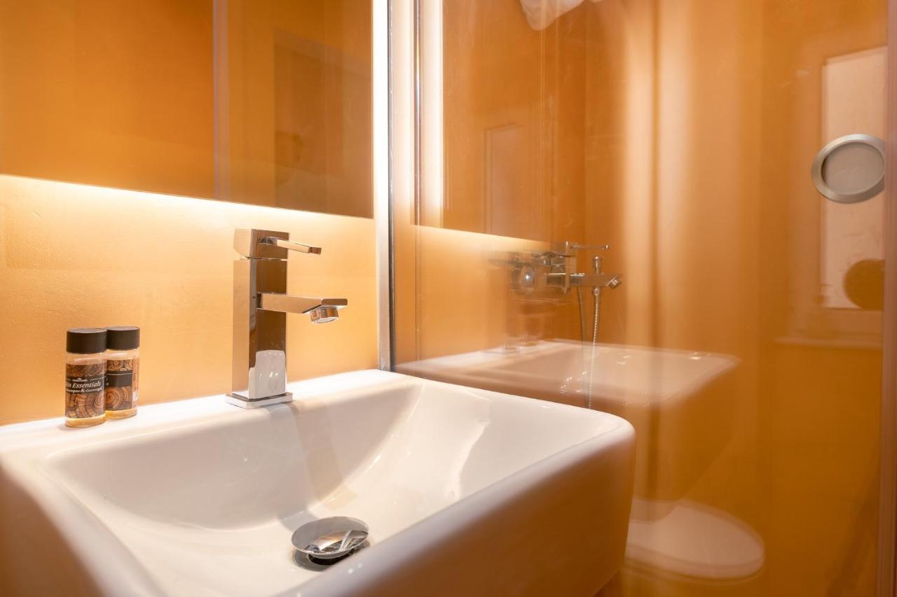 Old Town Gem - Elegant Guilford Apartment Corfu  Extérieur photo